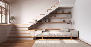 Meuble sous un escalier